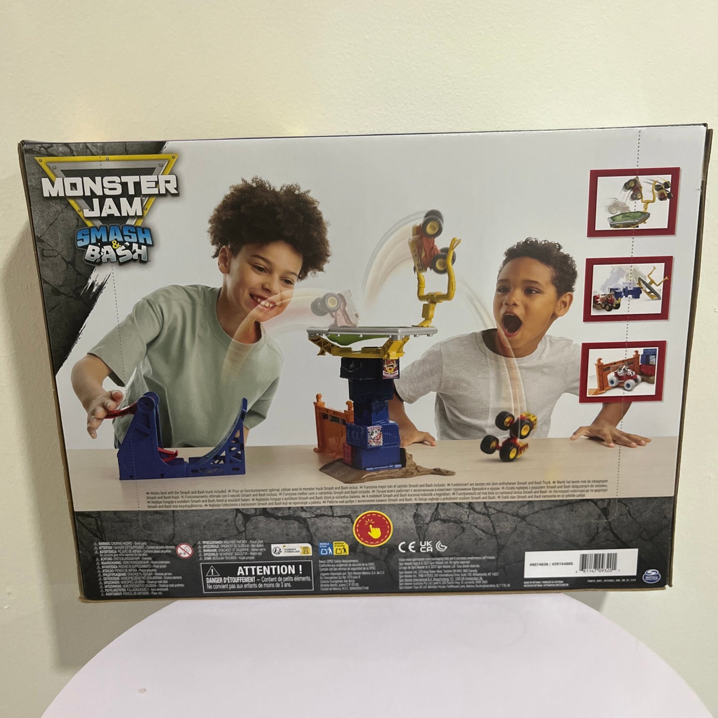 Monster Jam Smash & Bash Crash Course Playset with Launcher, Exclusive 1:64 Scal
