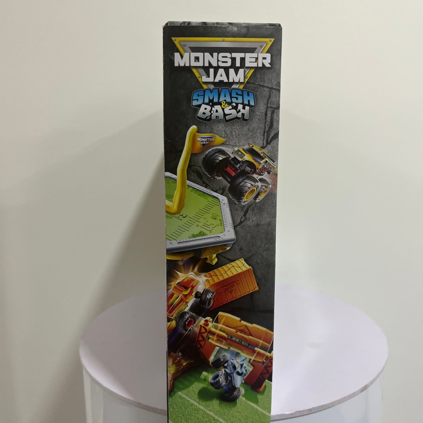 Monster Jam Smash & Bash Crash Course Playset with Launcher, Exclusive 1:64 Scal