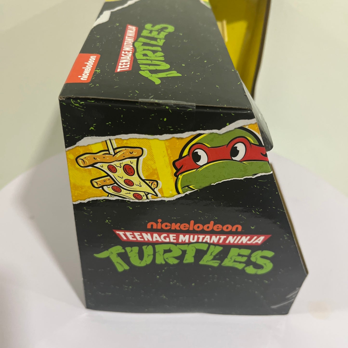 Teenage Mutant Ninja Turtles 2.4 GHz Remote Control Party Wagon w/Turbo Boost