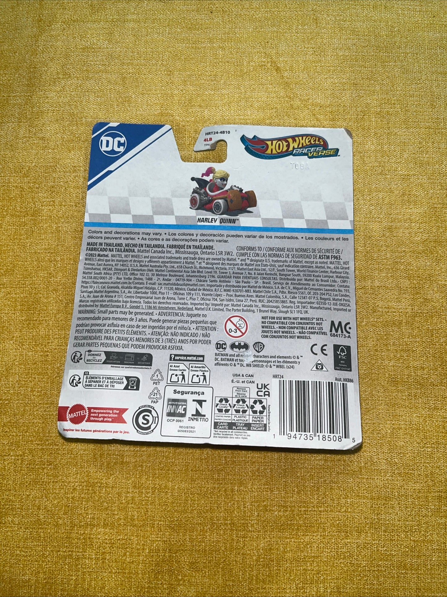 Hot Wheels RacerVerse DC – Harley Quinn Die-Cast Car